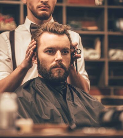 How To Choose The Right Haircut For Your Face Shape