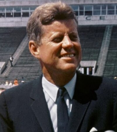How to Dress Like JFK: Style Guide to an Icon of Elegance