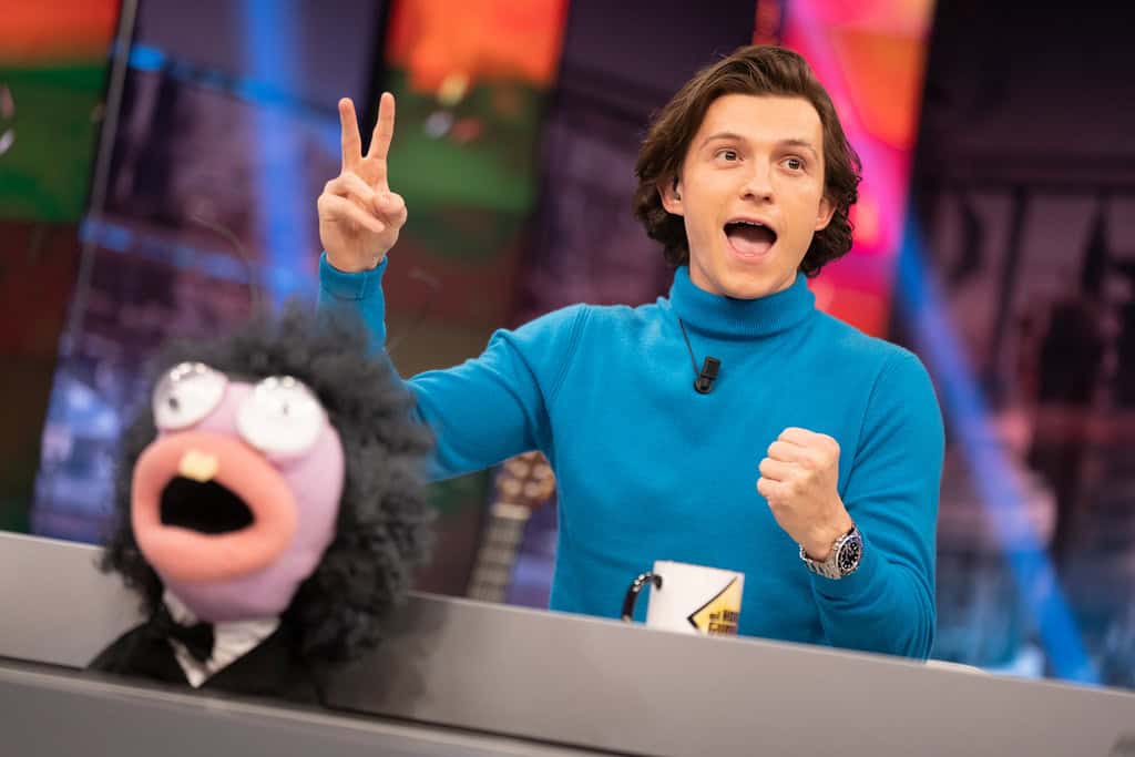 Tom Holland having fun in El Hormiguero
