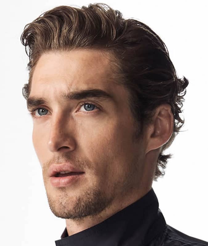 Men's wavy hairstyles