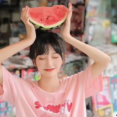 吃瓜爆料情侣头像图片,揭秘吃瓜爆料情侣头像背后的甜蜜故事
